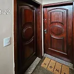 Apt Centro 2 Quartos 2 Banheiros Com Garagem