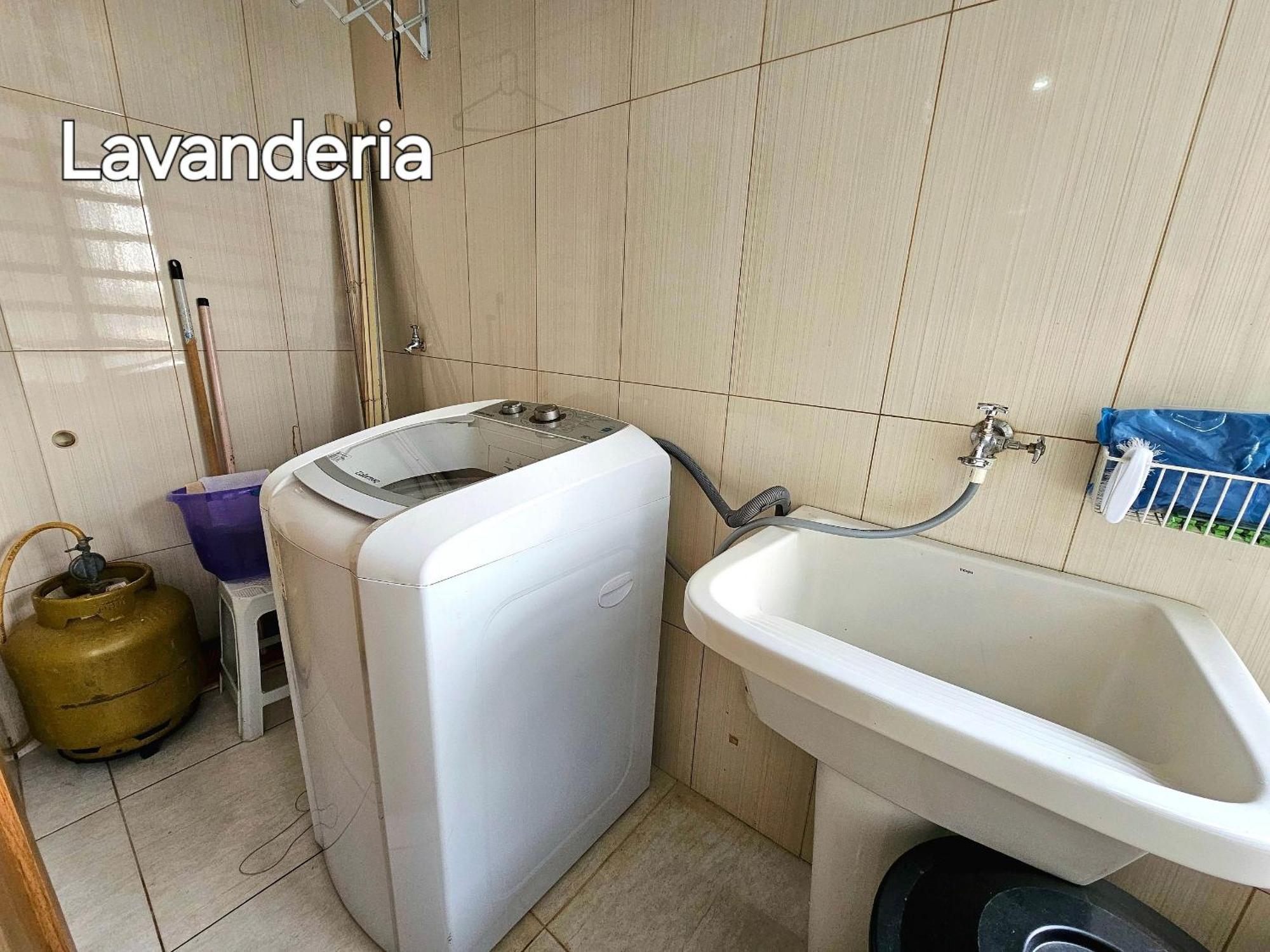 Centro 2 Quartos 2 Banheiros Com Garagem * Foz do Iguaçu
