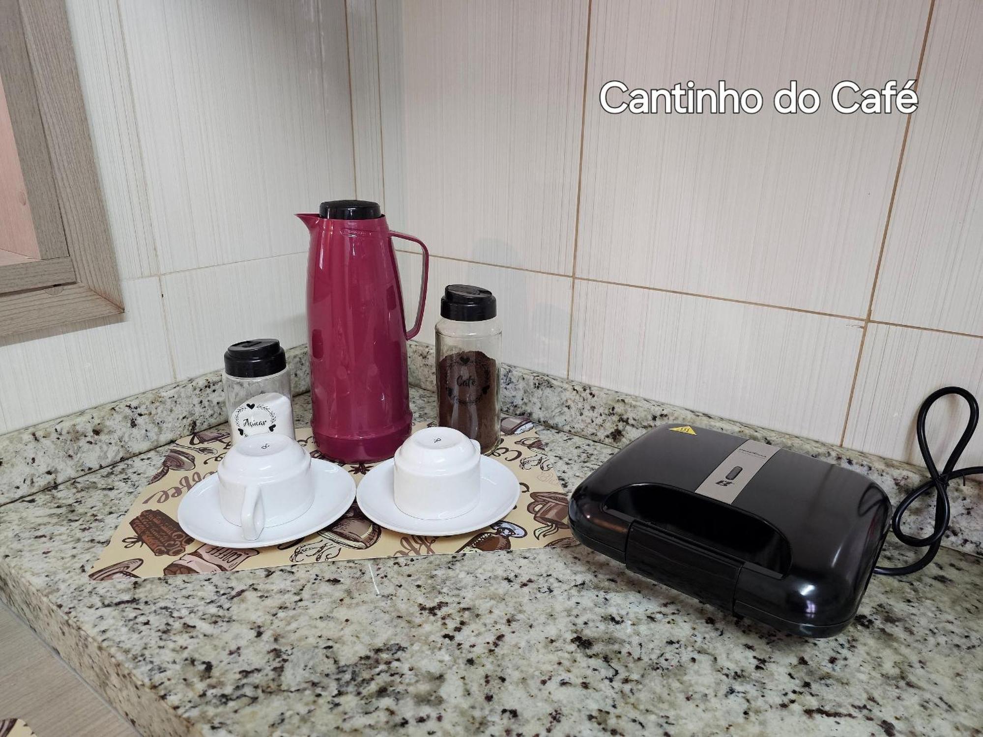 Apartamento Centro 2 Quartos 2 Banheiros Com Garagem